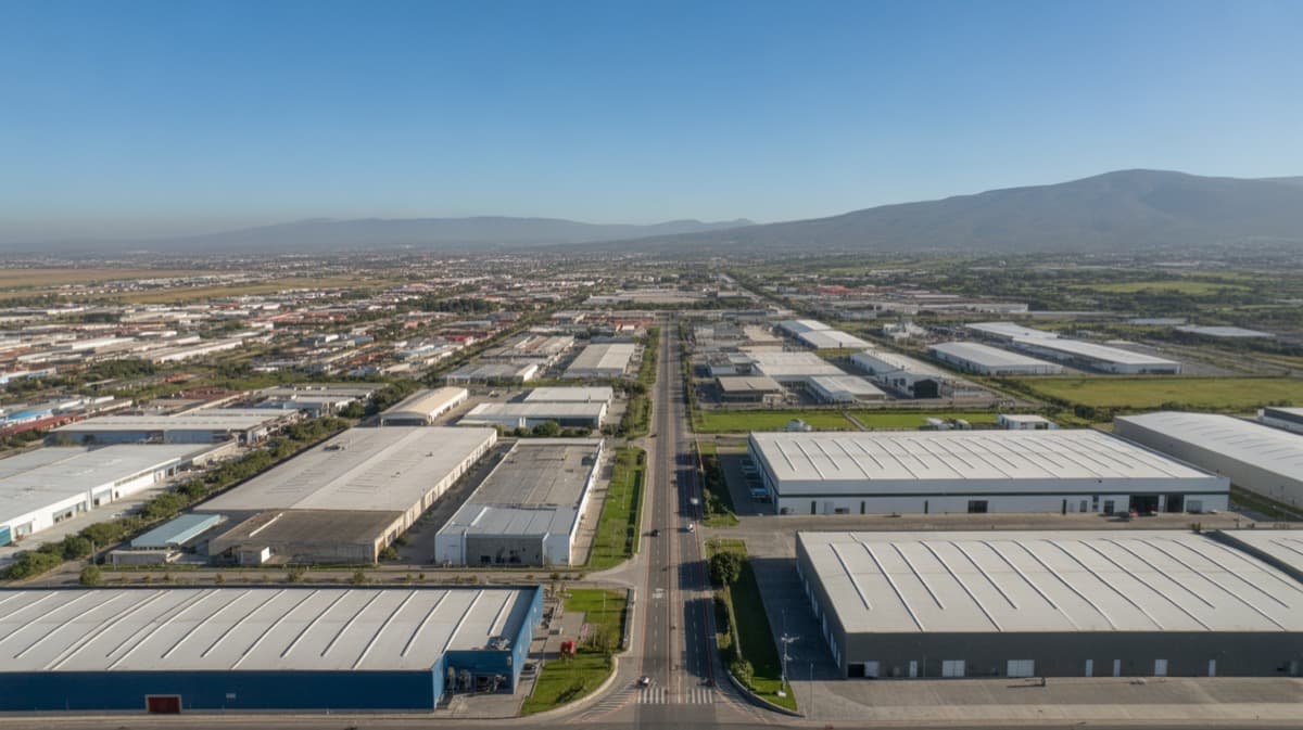Aerial view of a modern industrial park in Querétaro, Mexico
